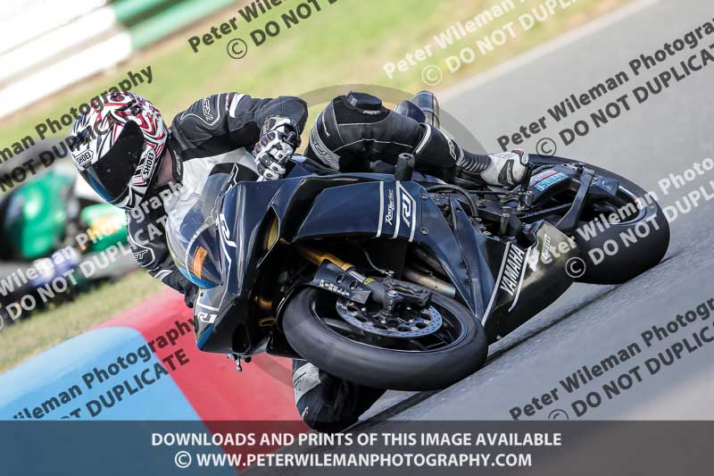 enduro digital images;event digital images;eventdigitalimages;mallory park;mallory park photographs;mallory park trackday;mallory park trackday photographs;no limits trackdays;peter wileman photography;racing digital images;trackday digital images;trackday photos