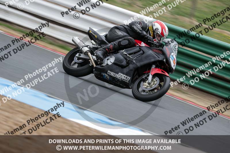enduro digital images;event digital images;eventdigitalimages;mallory park;mallory park photographs;mallory park trackday;mallory park trackday photographs;no limits trackdays;peter wileman photography;racing digital images;trackday digital images;trackday photos