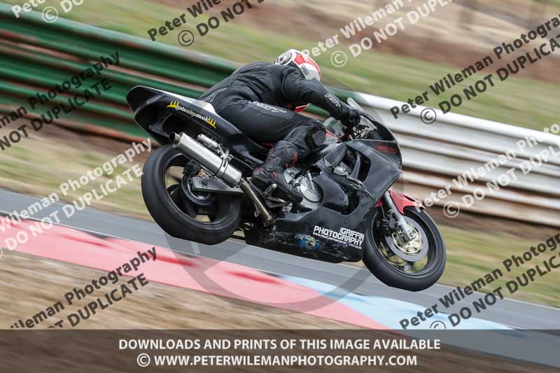 enduro digital images;event digital images;eventdigitalimages;mallory park;mallory park photographs;mallory park trackday;mallory park trackday photographs;no limits trackdays;peter wileman photography;racing digital images;trackday digital images;trackday photos