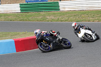 enduro-digital-images;event-digital-images;eventdigitalimages;mallory-park;mallory-park-photographs;mallory-park-trackday;mallory-park-trackday-photographs;no-limits-trackdays;peter-wileman-photography;racing-digital-images;trackday-digital-images;trackday-photos