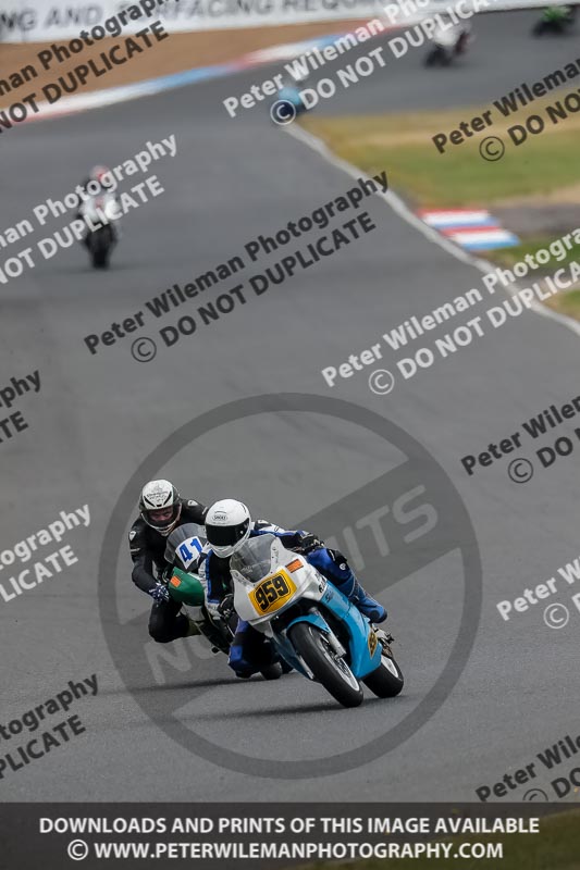 enduro digital images;event digital images;eventdigitalimages;mallory park;mallory park photographs;mallory park trackday;mallory park trackday photographs;no limits trackdays;peter wileman photography;racing digital images;trackday digital images;trackday photos