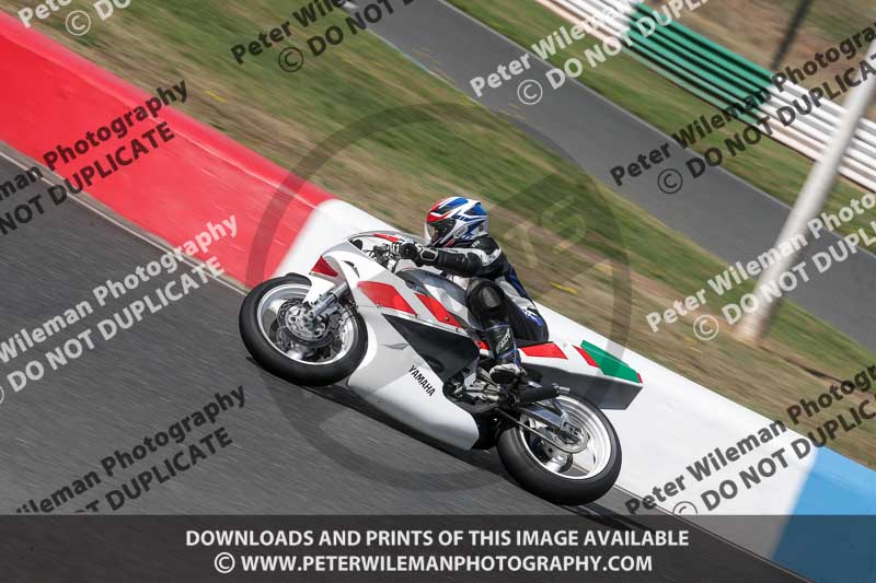 enduro digital images;event digital images;eventdigitalimages;mallory park;mallory park photographs;mallory park trackday;mallory park trackday photographs;no limits trackdays;peter wileman photography;racing digital images;trackday digital images;trackday photos