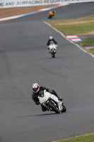 enduro-digital-images;event-digital-images;eventdigitalimages;mallory-park;mallory-park-photographs;mallory-park-trackday;mallory-park-trackday-photographs;no-limits-trackdays;peter-wileman-photography;racing-digital-images;trackday-digital-images;trackday-photos
