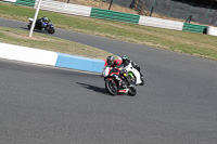 enduro-digital-images;event-digital-images;eventdigitalimages;mallory-park;mallory-park-photographs;mallory-park-trackday;mallory-park-trackday-photographs;no-limits-trackdays;peter-wileman-photography;racing-digital-images;trackday-digital-images;trackday-photos