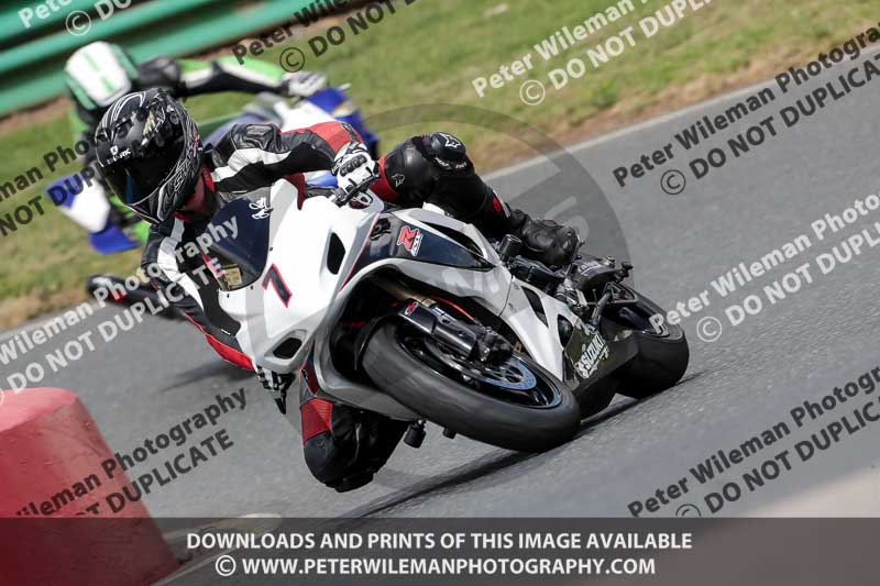 enduro digital images;event digital images;eventdigitalimages;mallory park;mallory park photographs;mallory park trackday;mallory park trackday photographs;no limits trackdays;peter wileman photography;racing digital images;trackday digital images;trackday photos