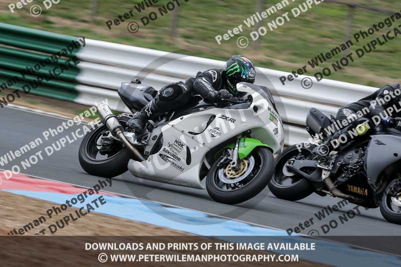 enduro digital images;event digital images;eventdigitalimages;mallory park;mallory park photographs;mallory park trackday;mallory park trackday photographs;no limits trackdays;peter wileman photography;racing digital images;trackday digital images;trackday photos