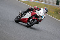 enduro-digital-images;event-digital-images;eventdigitalimages;mallory-park;mallory-park-photographs;mallory-park-trackday;mallory-park-trackday-photographs;no-limits-trackdays;peter-wileman-photography;racing-digital-images;trackday-digital-images;trackday-photos