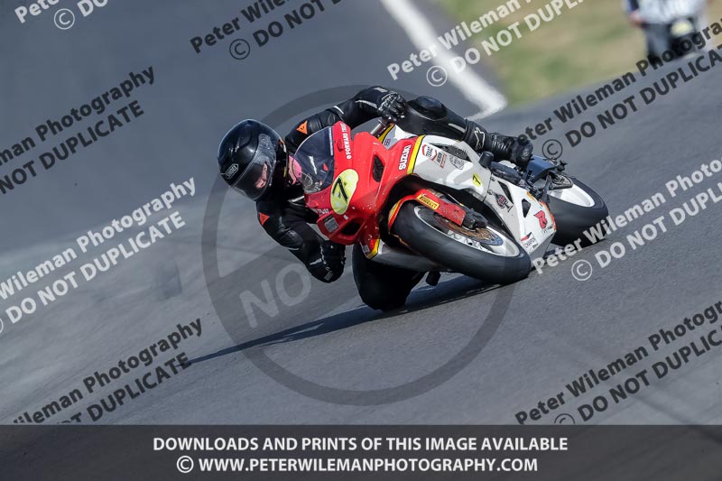 donington no limits trackday;donington park photographs;donington trackday photographs;no limits trackdays;peter wileman photography;trackday digital images;trackday photos