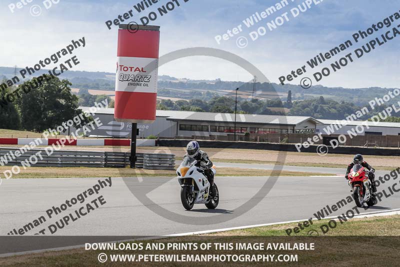 donington no limits trackday;donington park photographs;donington trackday photographs;no limits trackdays;peter wileman photography;trackday digital images;trackday photos