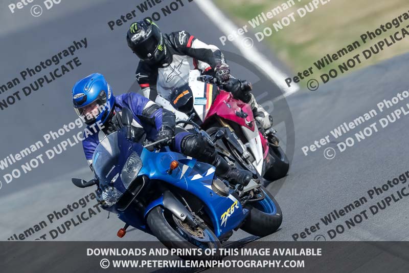 donington no limits trackday;donington park photographs;donington trackday photographs;no limits trackdays;peter wileman photography;trackday digital images;trackday photos