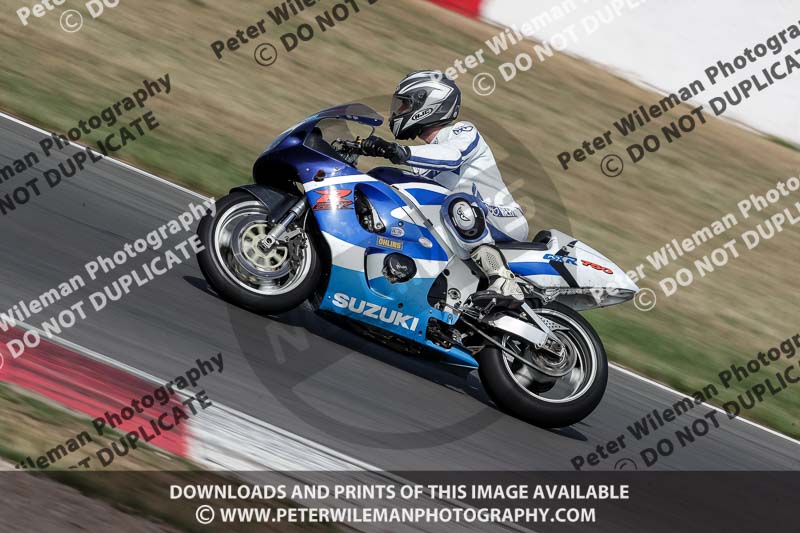 donington no limits trackday;donington park photographs;donington trackday photographs;no limits trackdays;peter wileman photography;trackday digital images;trackday photos