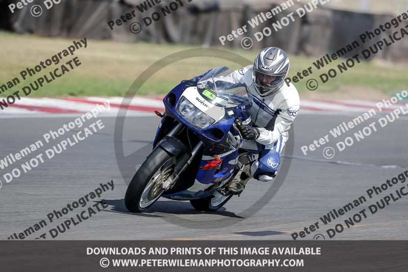 donington no limits trackday;donington park photographs;donington trackday photographs;no limits trackdays;peter wileman photography;trackday digital images;trackday photos