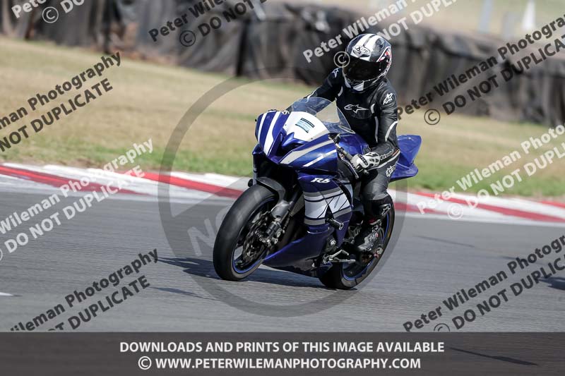 donington no limits trackday;donington park photographs;donington trackday photographs;no limits trackdays;peter wileman photography;trackday digital images;trackday photos