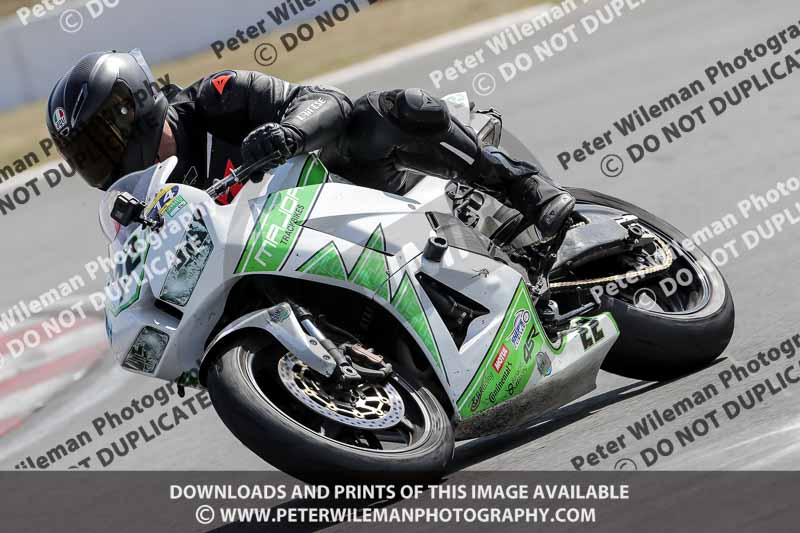 donington no limits trackday;donington park photographs;donington trackday photographs;no limits trackdays;peter wileman photography;trackday digital images;trackday photos
