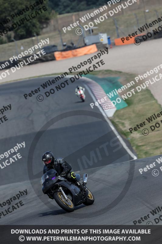donington no limits trackday;donington park photographs;donington trackday photographs;no limits trackdays;peter wileman photography;trackday digital images;trackday photos