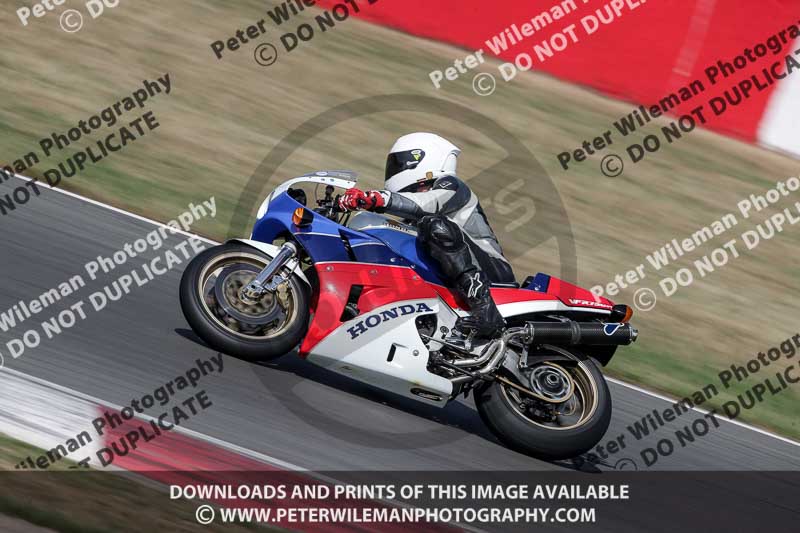 donington no limits trackday;donington park photographs;donington trackday photographs;no limits trackdays;peter wileman photography;trackday digital images;trackday photos