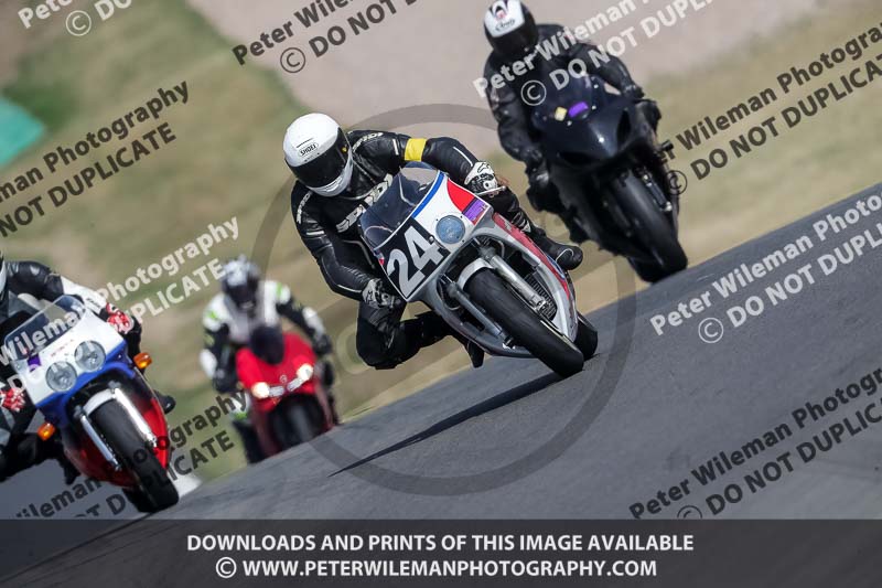 donington no limits trackday;donington park photographs;donington trackday photographs;no limits trackdays;peter wileman photography;trackday digital images;trackday photos