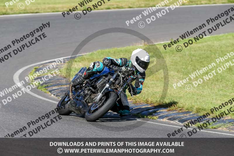 enduro digital images;event digital images;eventdigitalimages;lydden hill;lydden no limits trackday;lydden photographs;lydden trackday photographs;no limits trackdays;peter wileman photography;racing digital images;trackday digital images;trackday photos