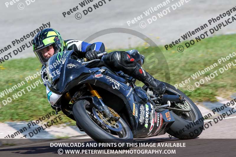 enduro digital images;event digital images;eventdigitalimages;lydden hill;lydden no limits trackday;lydden photographs;lydden trackday photographs;no limits trackdays;peter wileman photography;racing digital images;trackday digital images;trackday photos