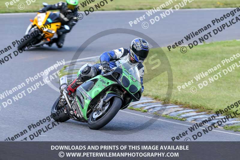 enduro digital images;event digital images;eventdigitalimages;lydden hill;lydden no limits trackday;lydden photographs;lydden trackday photographs;no limits trackdays;peter wileman photography;racing digital images;trackday digital images;trackday photos