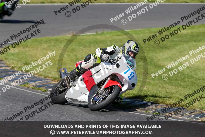 enduro digital images;event digital images;eventdigitalimages;lydden hill;lydden no limits trackday;lydden photographs;lydden trackday photographs;no limits trackdays;peter wileman photography;racing digital images;trackday digital images;trackday photos