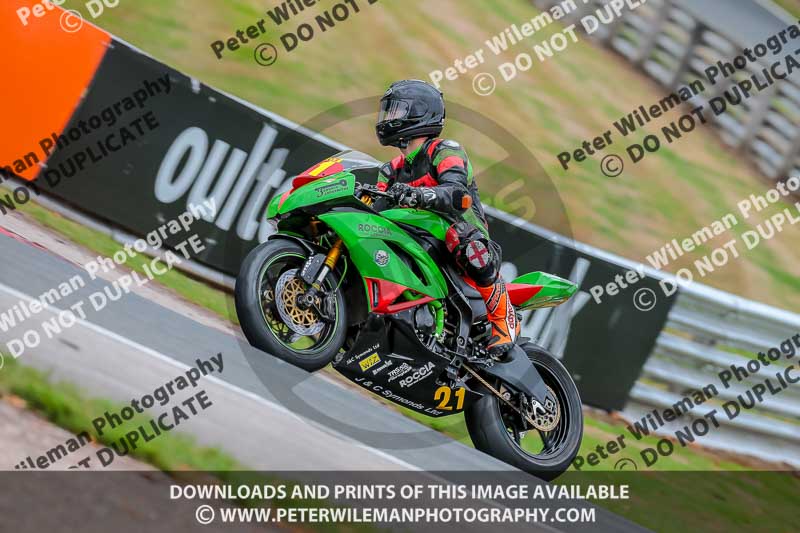 Oulton Park 17 Aug 2018;PJ Motorsport Photography 2018;anglesey;brands hatch;cadwell park;croft;donington park;enduro digital images;event digital images;eventdigitalimages;mallory;no limits;oulton park;peter wileman photography;racing digital images;silverstone;snetterton;trackday digital images;trackday photos;vmcc banbury run;welsh 2 day enduro