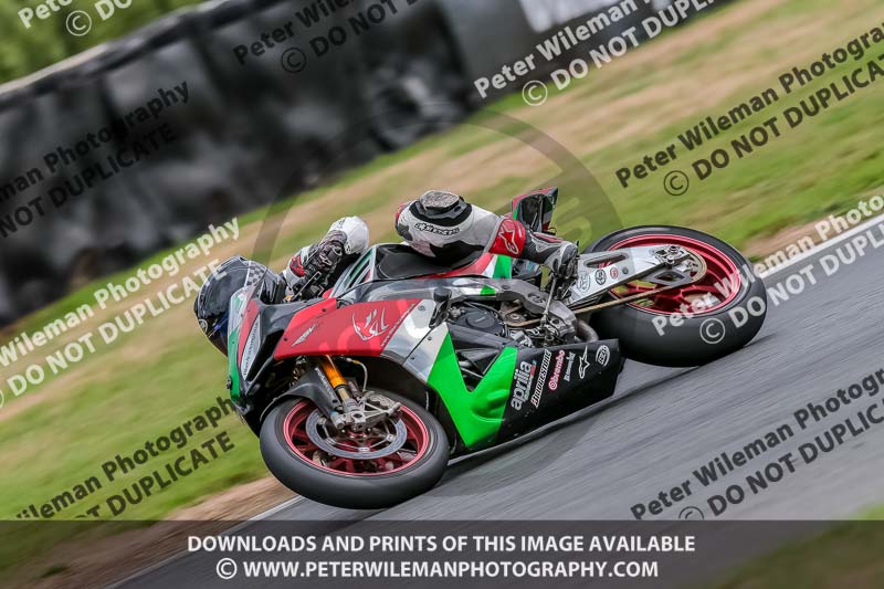 Oulton Park 17 Aug 2018;PJ Motorsport Photography 2018;anglesey;brands hatch;cadwell park;croft;donington park;enduro digital images;event digital images;eventdigitalimages;mallory;no limits;oulton park;peter wileman photography;racing digital images;silverstone;snetterton;trackday digital images;trackday photos;vmcc banbury run;welsh 2 day enduro