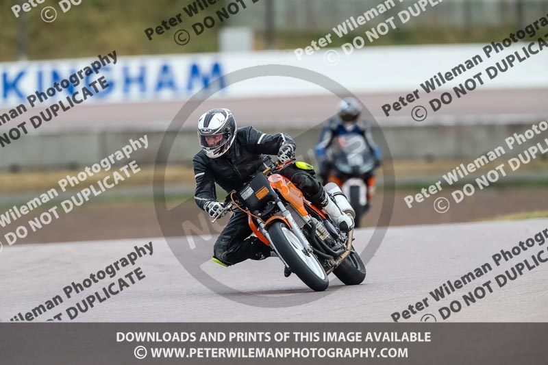 Rockingham no limits trackday;enduro digital images;event digital images;eventdigitalimages;no limits trackdays;peter wileman photography;racing digital images;rockingham raceway northamptonshire;rockingham trackday photographs;trackday digital images;trackday photos