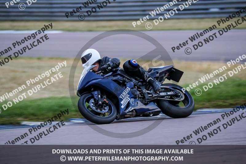 Rockingham no limits trackday;enduro digital images;event digital images;eventdigitalimages;no limits trackdays;peter wileman photography;racing digital images;rockingham raceway northamptonshire;rockingham trackday photographs;trackday digital images;trackday photos