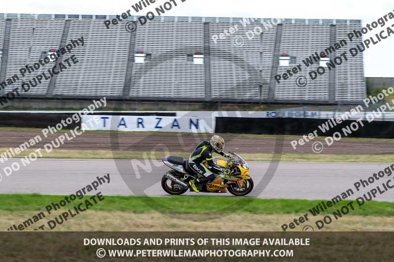 Rockingham no limits trackday;enduro digital images;event digital images;eventdigitalimages;no limits trackdays;peter wileman photography;racing digital images;rockingham raceway northamptonshire;rockingham trackday photographs;trackday digital images;trackday photos