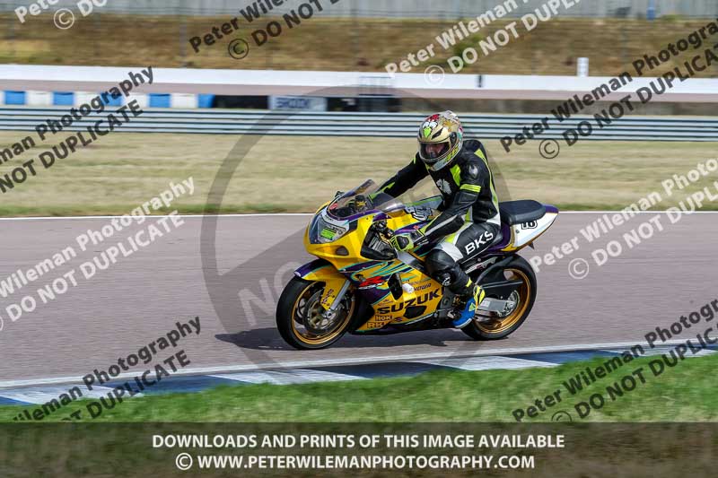 Rockingham no limits trackday;enduro digital images;event digital images;eventdigitalimages;no limits trackdays;peter wileman photography;racing digital images;rockingham raceway northamptonshire;rockingham trackday photographs;trackday digital images;trackday photos