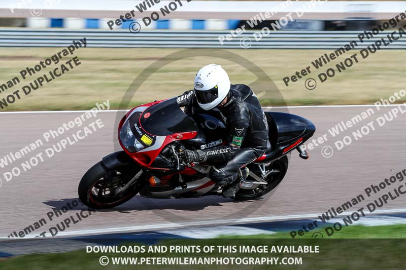 Rockingham no limits trackday;enduro digital images;event digital images;eventdigitalimages;no limits trackdays;peter wileman photography;racing digital images;rockingham raceway northamptonshire;rockingham trackday photographs;trackday digital images;trackday photos