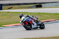 Rockingham-no-limits-trackday;enduro-digital-images;event-digital-images;eventdigitalimages;no-limits-trackdays;peter-wileman-photography;racing-digital-images;rockingham-raceway-northamptonshire;rockingham-trackday-photographs;trackday-digital-images;trackday-photos