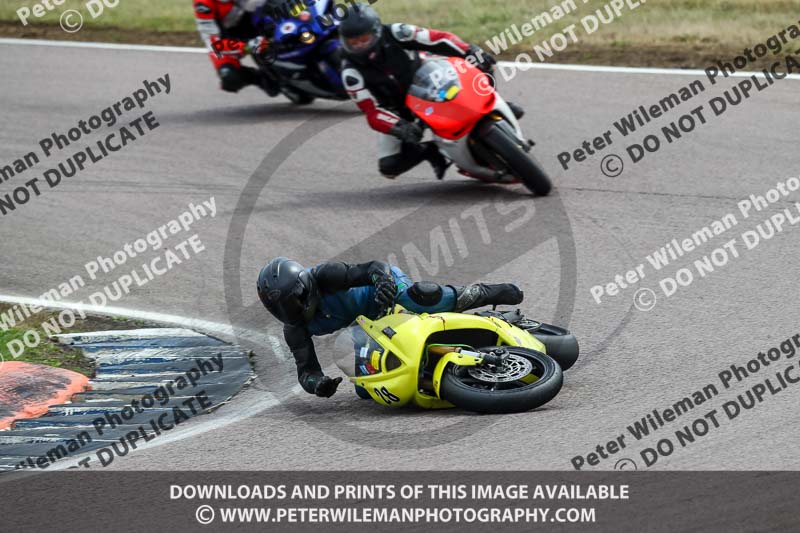 Rockingham no limits trackday;enduro digital images;event digital images;eventdigitalimages;no limits trackdays;peter wileman photography;racing digital images;rockingham raceway northamptonshire;rockingham trackday photographs;trackday digital images;trackday photos