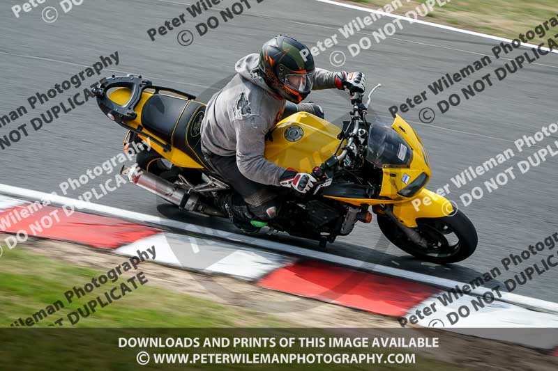 anglesey;brands hatch;cadwell park;croft;donington park;enduro digital images;event digital images;eventdigitalimages;mallory;no limits;oulton park;peter wileman photography;racing digital images;silverstone;snetterton;trackday digital images;trackday photos;vmcc banbury run;welsh 2 day enduro