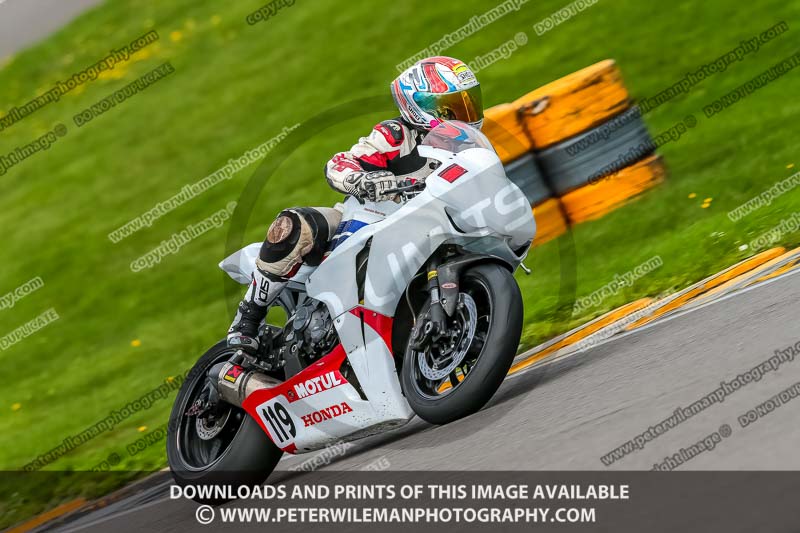 PJ Motorsport Photography 2018;anglesey no limits trackday;anglesey photographs;anglesey trackday photographs;enduro digital images;event digital images;eventdigitalimages;no limits trackdays;peter wileman photography;racing digital images;trac mon;trackday digital images;trackday photos;ty croes