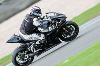 Middle Silver Group Black Bikes