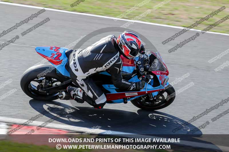 anglesey;brands hatch;cadwell park;croft;donington park;enduro digital images;event digital images;eventdigitalimages;mallory;no limits;oulton park;peter wileman photography;racing digital images;silverstone;snetterton;trackday digital images;trackday photos;vmcc banbury run;welsh 2 day enduro