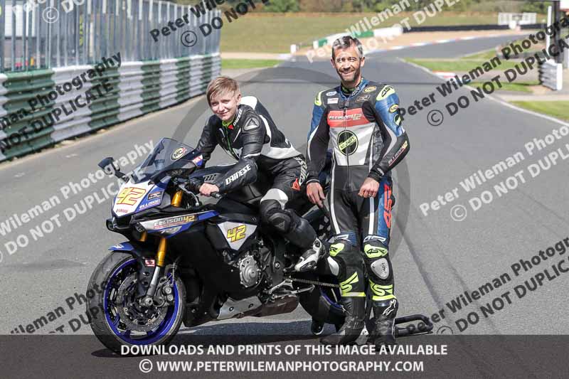 enduro digital images;event digital images;eventdigitalimages;mallory park;mallory park photographs;mallory park trackday;mallory park trackday photographs;no limits trackdays;peter wileman photography;racing digital images;trackday digital images;trackday photos