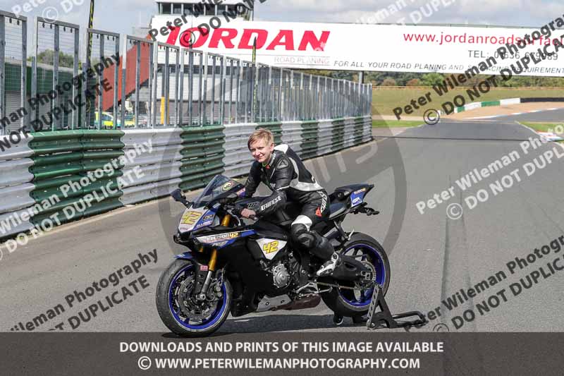 enduro digital images;event digital images;eventdigitalimages;mallory park;mallory park photographs;mallory park trackday;mallory park trackday photographs;no limits trackdays;peter wileman photography;racing digital images;trackday digital images;trackday photos