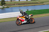 enduro-digital-images;event-digital-images;eventdigitalimages;mallory-park;mallory-park-photographs;mallory-park-trackday;mallory-park-trackday-photographs;no-limits-trackdays;peter-wileman-photography;racing-digital-images;trackday-digital-images;trackday-photos