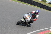 enduro-digital-images;event-digital-images;eventdigitalimages;mallory-park;mallory-park-photographs;mallory-park-trackday;mallory-park-trackday-photographs;no-limits-trackdays;peter-wileman-photography;racing-digital-images;trackday-digital-images;trackday-photos