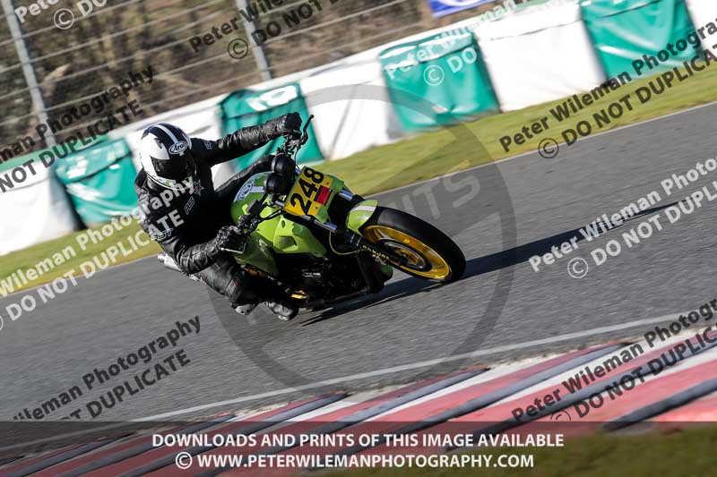 enduro digital images;event digital images;eventdigitalimages;mallory park;mallory park photographs;mallory park trackday;mallory park trackday photographs;no limits trackdays;peter wileman photography;racing digital images;trackday digital images;trackday photos