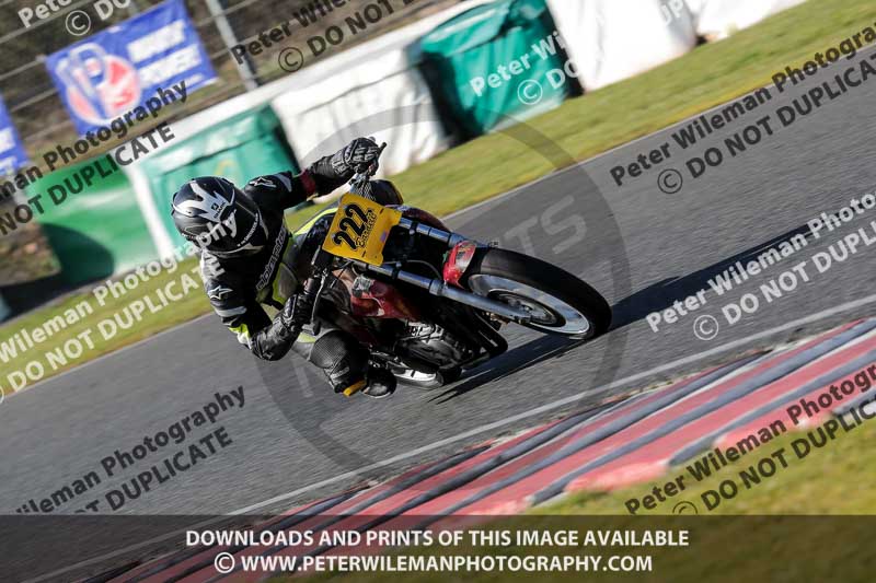 enduro digital images;event digital images;eventdigitalimages;mallory park;mallory park photographs;mallory park trackday;mallory park trackday photographs;no limits trackdays;peter wileman photography;racing digital images;trackday digital images;trackday photos