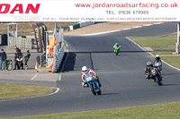 enduro-digital-images;event-digital-images;eventdigitalimages;mallory-park;mallory-park-photographs;mallory-park-trackday;mallory-park-trackday-photographs;no-limits-trackdays;peter-wileman-photography;racing-digital-images;trackday-digital-images;trackday-photos