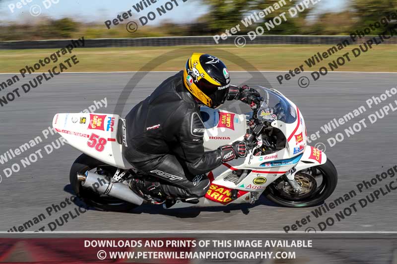 enduro digital images;event digital images;eventdigitalimages;no limits trackdays;peter wileman photography;racing digital images;snetterton;snetterton no limits trackday;snetterton photographs;snetterton trackday photographs;trackday digital images;trackday photos