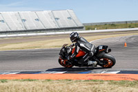 Rockingham-no-limits-trackday;enduro-digital-images;event-digital-images;eventdigitalimages;no-limits-trackdays;peter-wileman-photography;racing-digital-images;rockingham-raceway-northamptonshire;rockingham-trackday-photographs;trackday-digital-images;trackday-photos