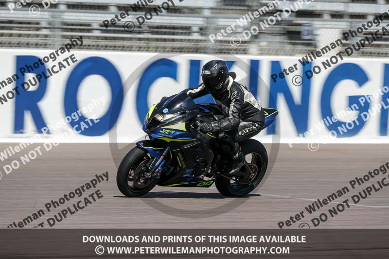 Rockingham no limits trackday;enduro digital images;event digital images;eventdigitalimages;no limits trackdays;peter wileman photography;racing digital images;rockingham raceway northamptonshire;rockingham trackday photographs;trackday digital images;trackday photos