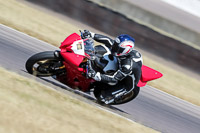 Rockingham-no-limits-trackday;enduro-digital-images;event-digital-images;eventdigitalimages;no-limits-trackdays;peter-wileman-photography;racing-digital-images;rockingham-raceway-northamptonshire;rockingham-trackday-photographs;trackday-digital-images;trackday-photos