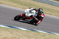 Rockingham-no-limits-trackday;enduro-digital-images;event-digital-images;eventdigitalimages;no-limits-trackdays;peter-wileman-photography;racing-digital-images;rockingham-raceway-northamptonshire;rockingham-trackday-photographs;trackday-digital-images;trackday-photos